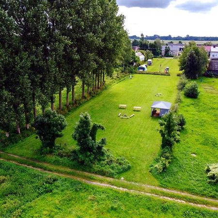 Wilcza Nora - Pole Biwakowe Hotel Dolistowo Nowe Bagian luar foto