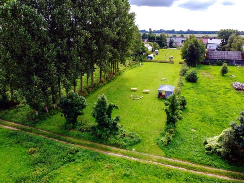 Wilcza Nora - Pole Biwakowe Hotel Dolistowo Nowe Bagian luar foto